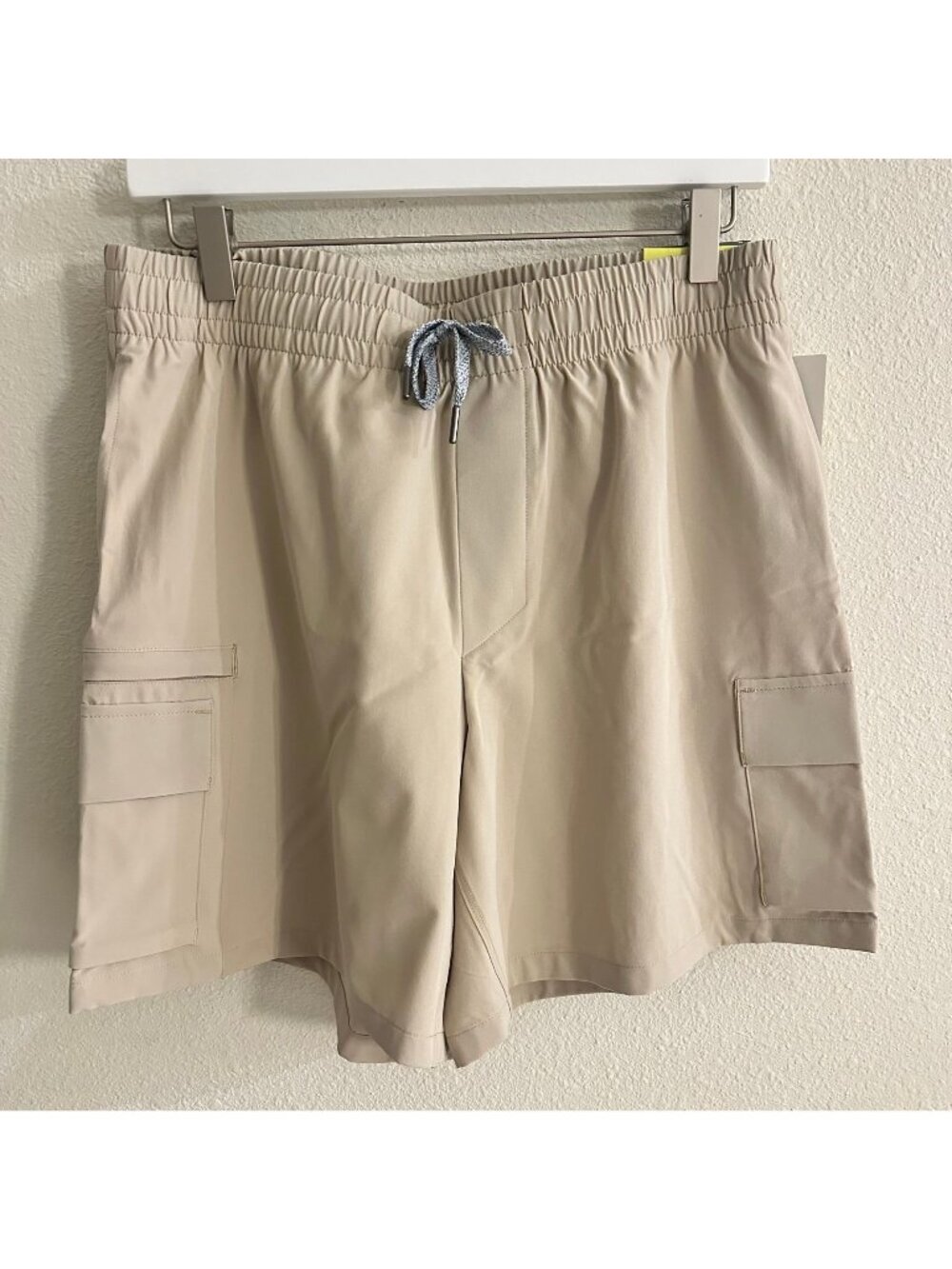 all in motion Beige Cargo Drawstring Men's Shorts Size M Men